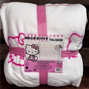 Super Cute 🥰 Hello Kitty Plush Blanket Full/Queen Size 90in x 90in - NEW